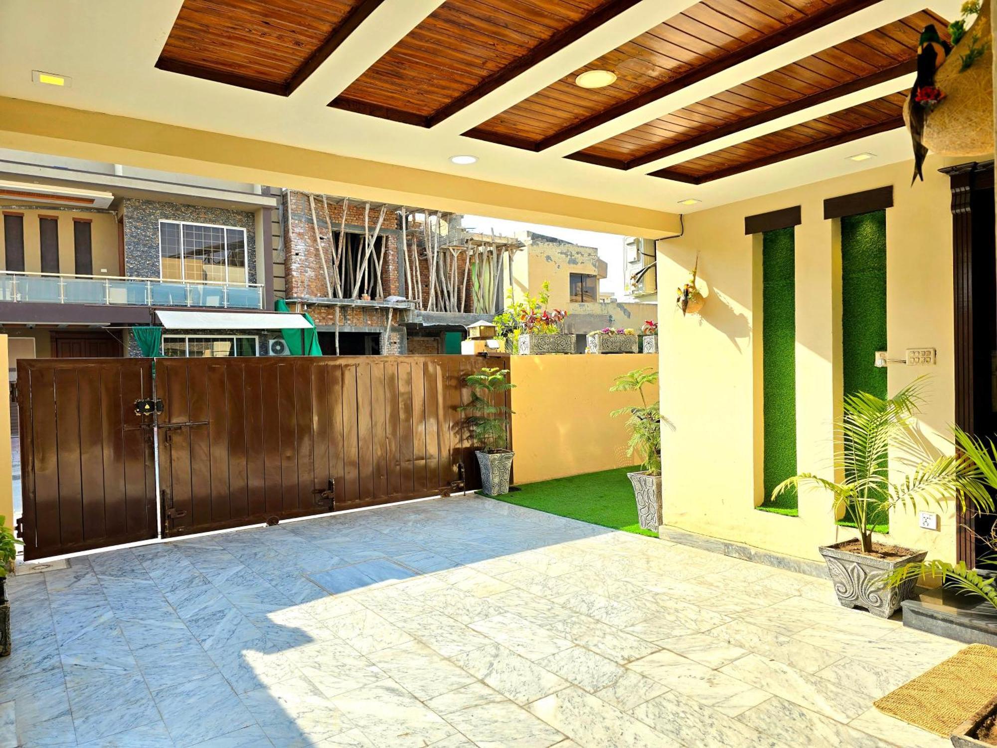 The Millenial Apartments & Suites Bahria Town Rawalpindi Chambre photo