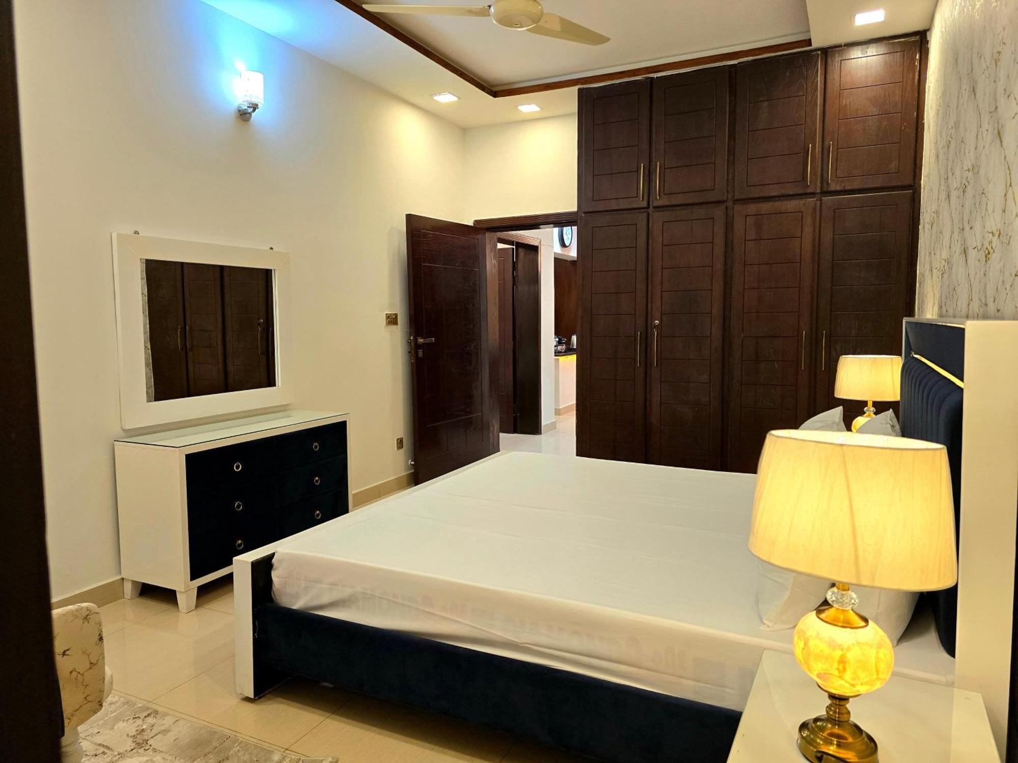 The Millenial Apartments & Suites Bahria Town Rawalpindi Extérieur photo